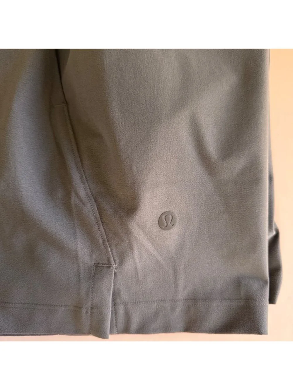 Lululemon Zeroed In Womens Athletic Short Gray XS Lightweight Zip Pocket Running - Picture 13 of 16